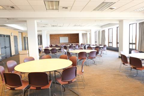 VU565 Conference Room with Tables